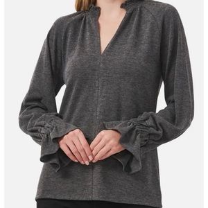 Vince Camuto Flowy Romantic Top NEW